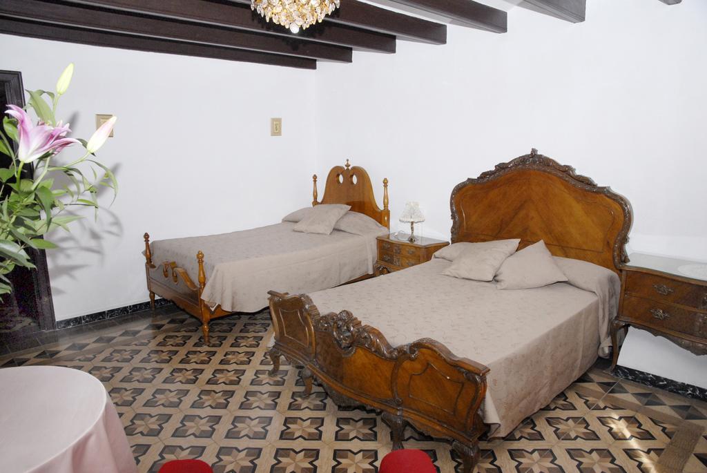 Villa Ca La Paula à Pla del Panadés Extérieur photo